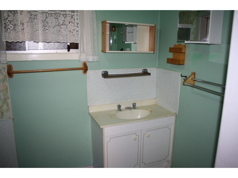 11 Forde Street, Allora QLD 4362