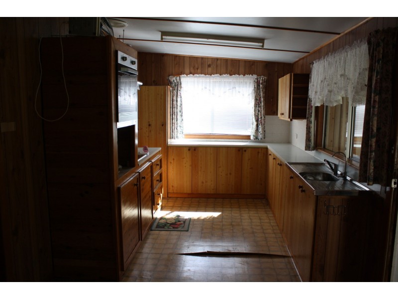 11 Forde Street, Allora QLD 4362