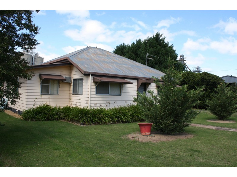 11 Forde Street, Allora QLD 4362