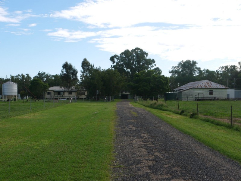 875 Tobacco Road, Inglewood QLD 4387