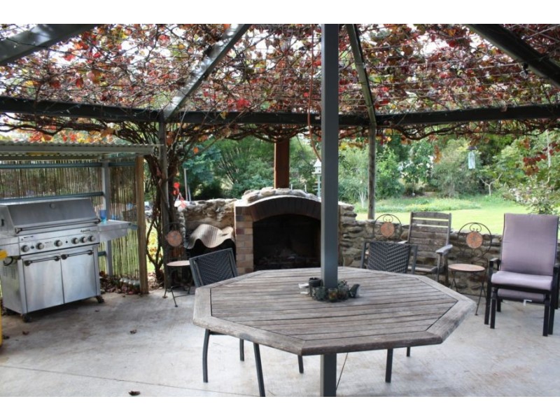 38 Allora Street, Hendon QLD 4362