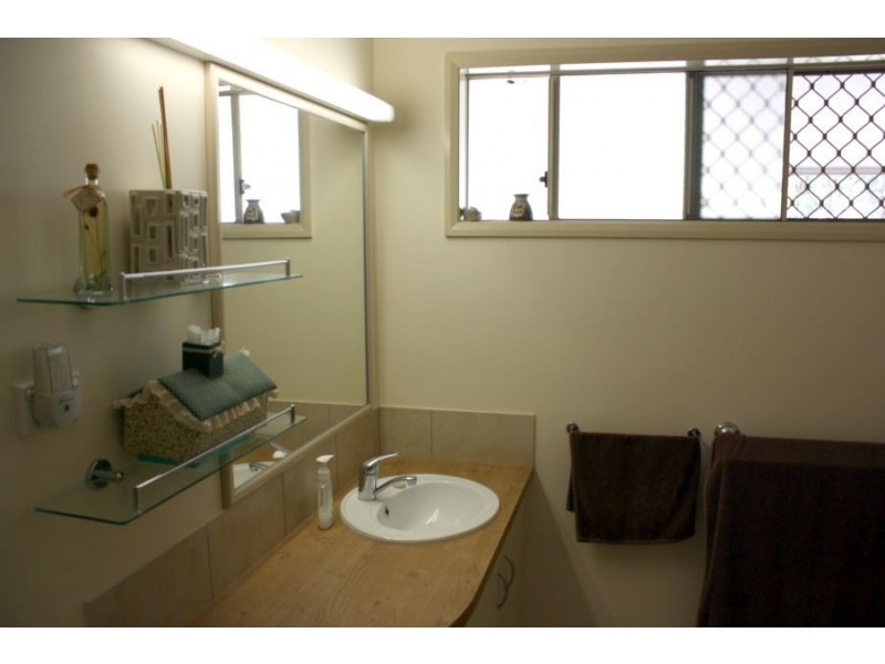 38 Allora Street, Hendon QLD 4362