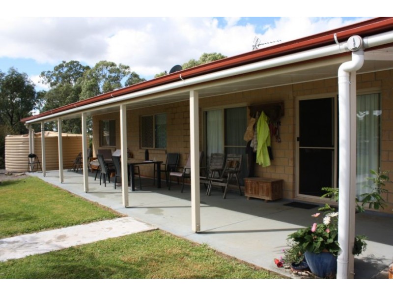 38 Allora Street, Hendon QLD 4362