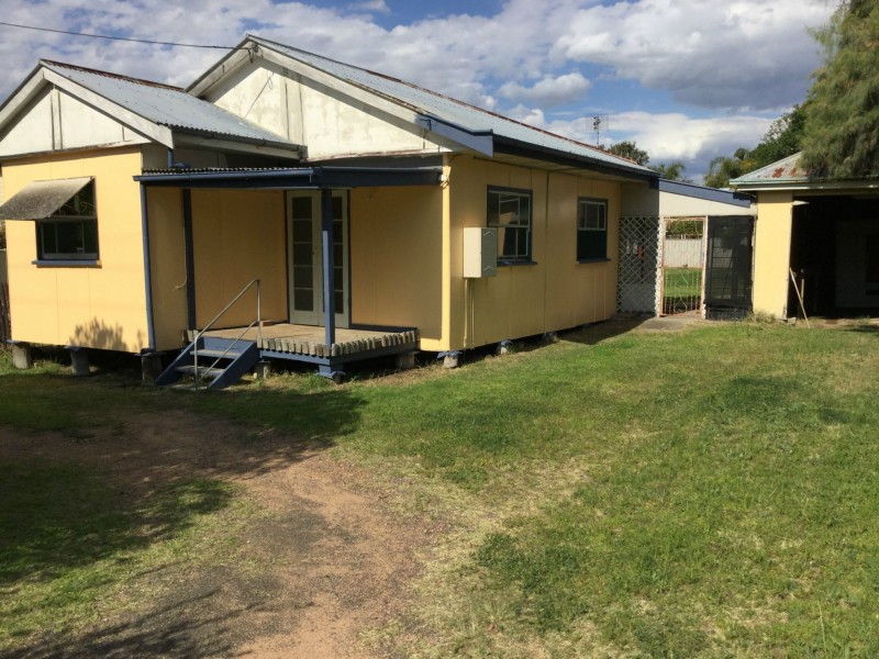 114 Wallace Street, Warwick QLD 4370