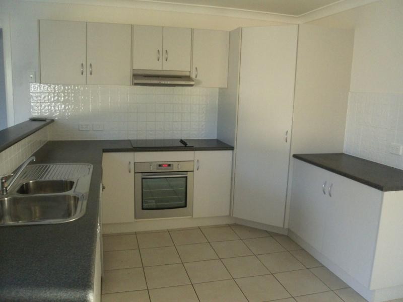 8 Chapel Court, Warwick QLD 4370