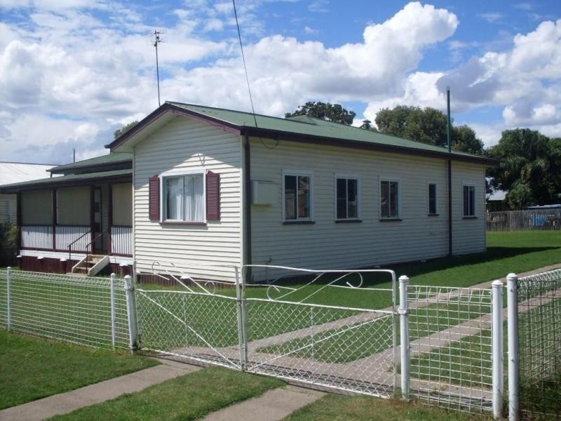 18 Wallace Street, Warwick QLD 4370