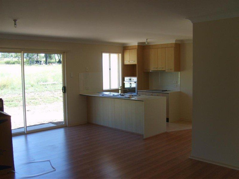 . CRN 76 Kingsleigh Rd / New England Highway, Warwick QLD 4370