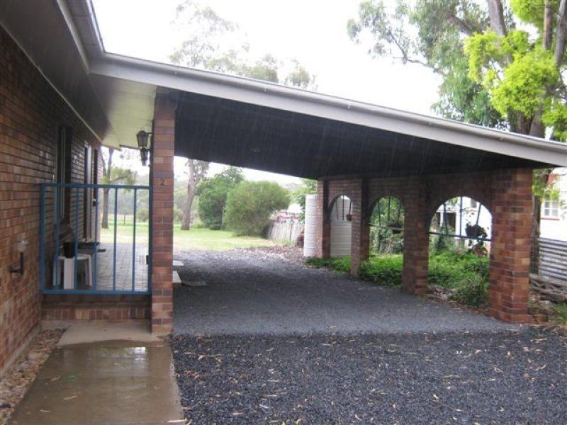 Unit 2/161 Wallace Street, Warwick QLD 4370