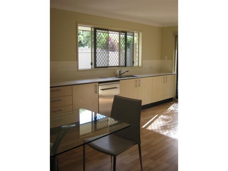 Unit 4/206 Wood Street, Warwick QLD 4370