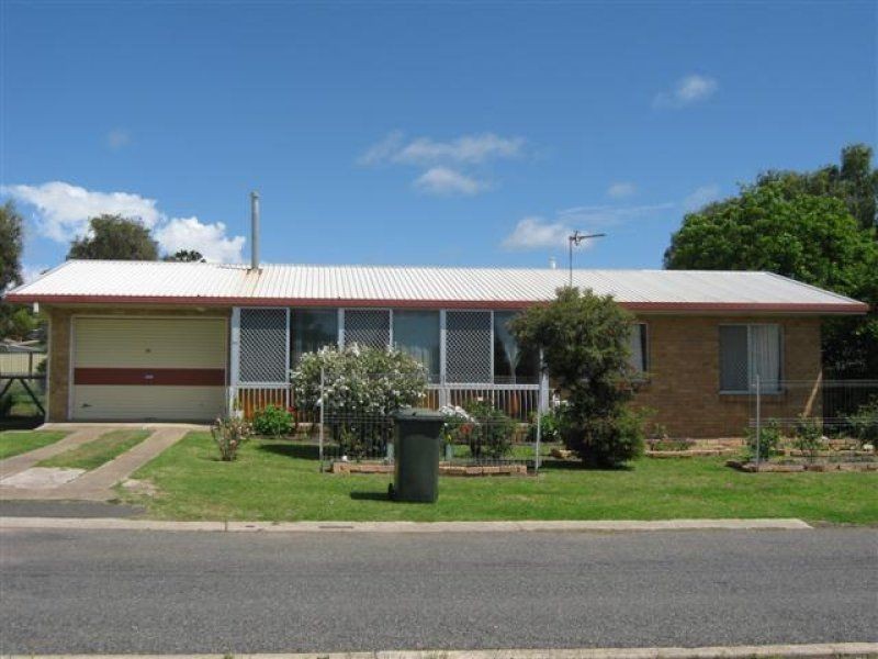 55 Acacia Avenue, Warwick QLD 4370