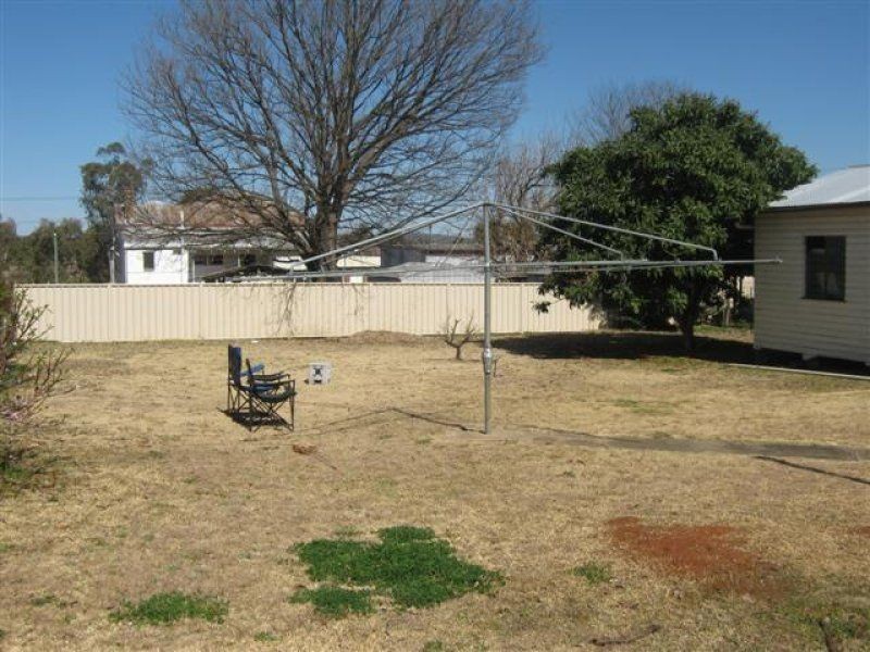 16 Cecil Street, Warwick QLD 4370