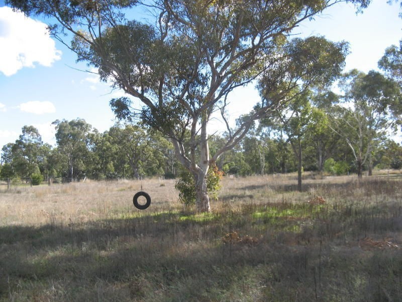 L9 Peter Street, Leyburn QLD 4365