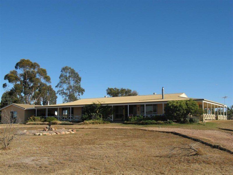 22026 Cunningham Highway, Inglewood QLD 4387