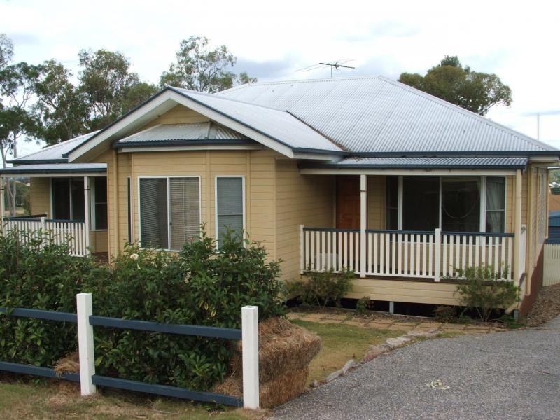 6 Yarrawonga Street, Warwick QLD 4370