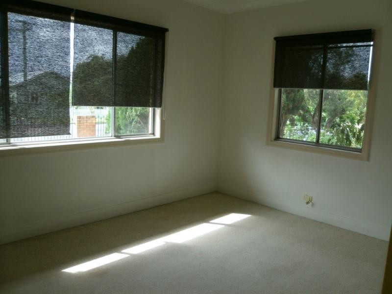 28 Locke Street, Warwick QLD 4370