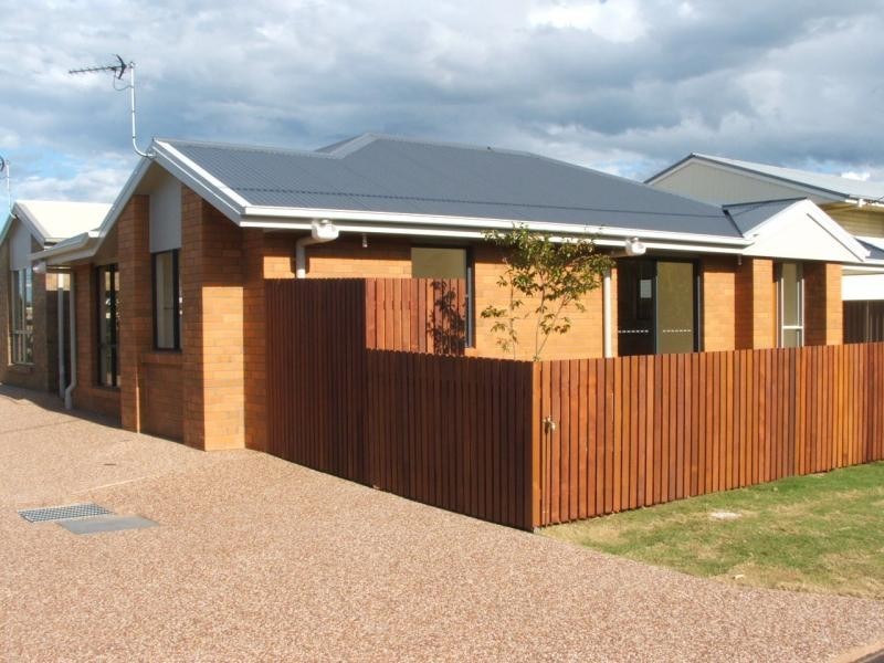 Unit 1/22 Stewart Avenue, Warwick QLD 4370