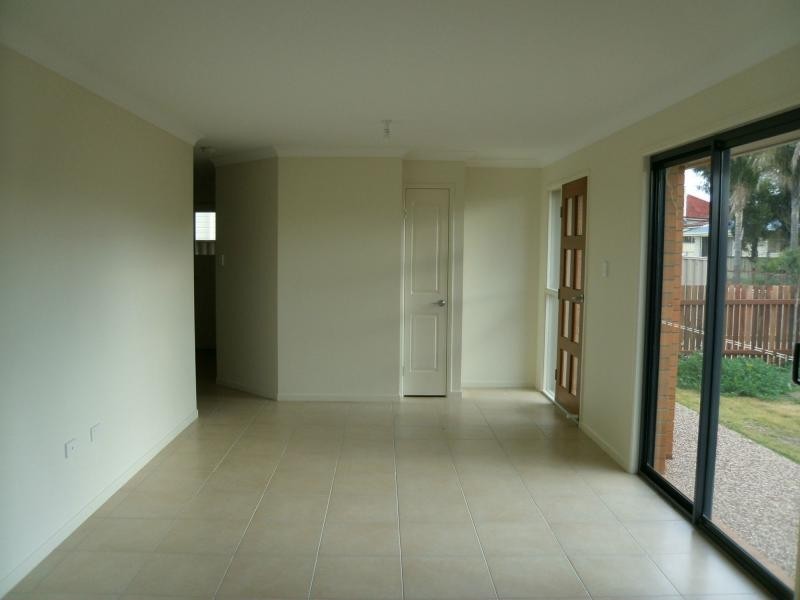 Unit 1/22 Stewart Avenue, Warwick QLD 4370