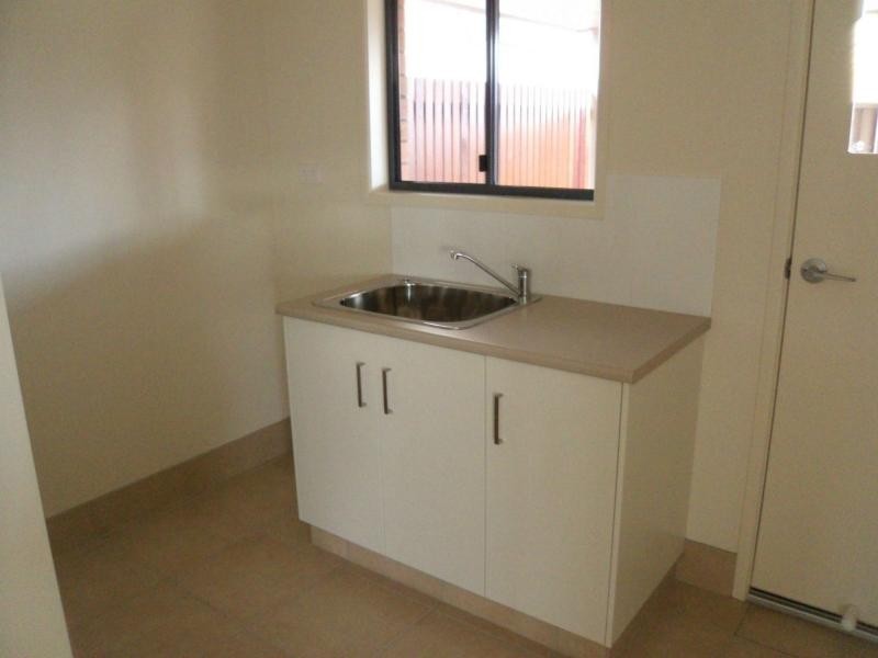 Unit 1/22 Stewart Avenue, Warwick QLD 4370