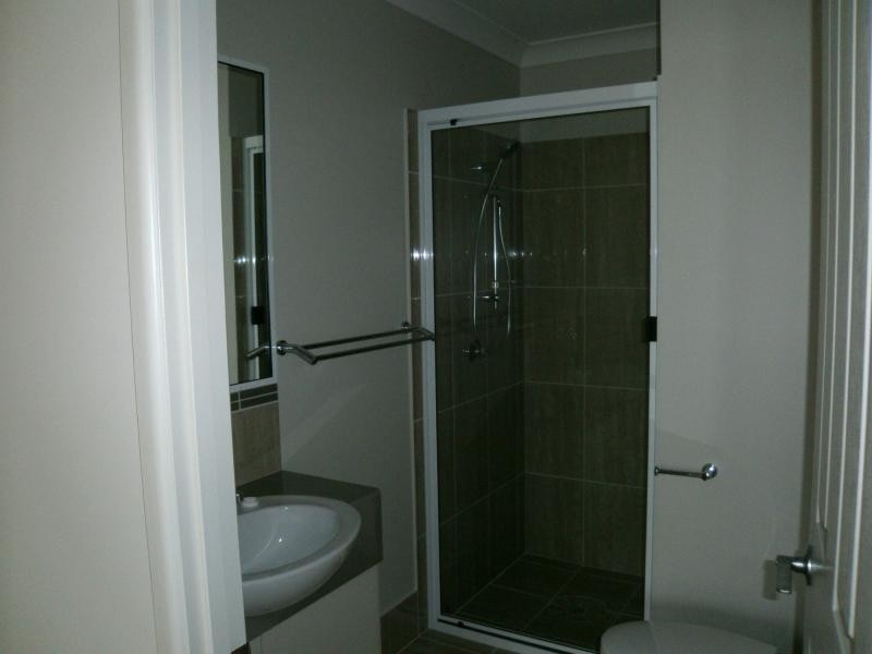 Unit 2/22 Stewart Avenue, Warwick QLD 4370