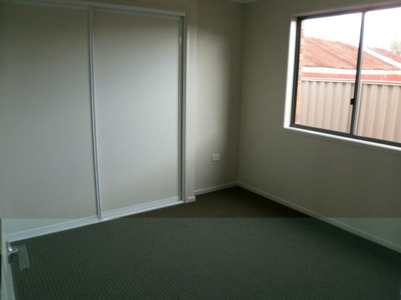 Unit 4/22 Stewart Avenue, Warwick QLD 4370