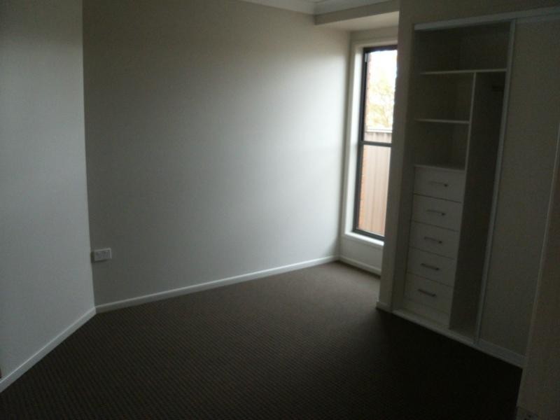 Unit 4/22 Stewart Avenue, Warwick QLD 4370