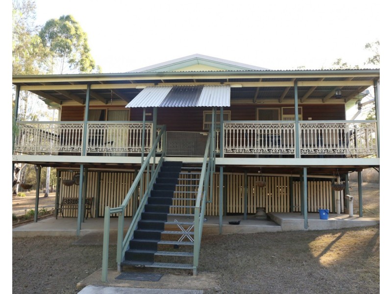 27 Lester Street, Pratten QLD 4370