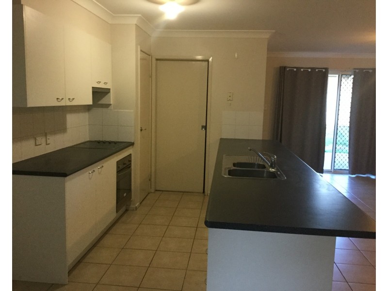 24 Boronia Dr, Warwick QLD 4370