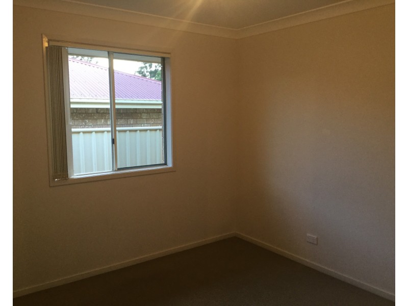 24 Boronia Dr, Warwick QLD 4370