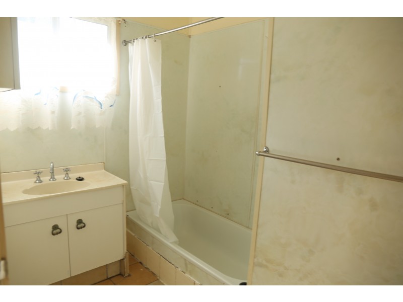 23A Hamilton St, Warwick QLD 4370