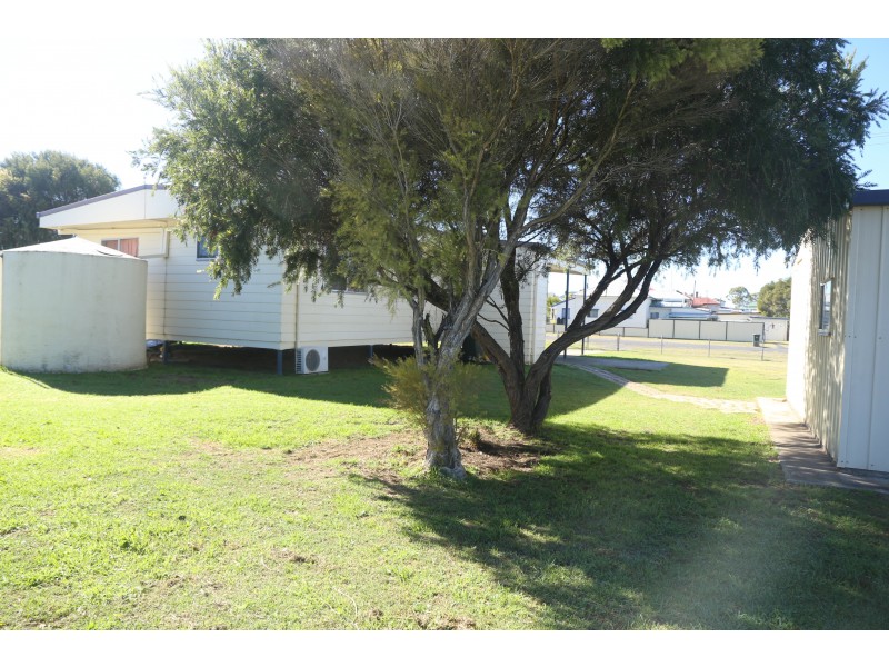 23A Hamilton St, Warwick QLD 4370