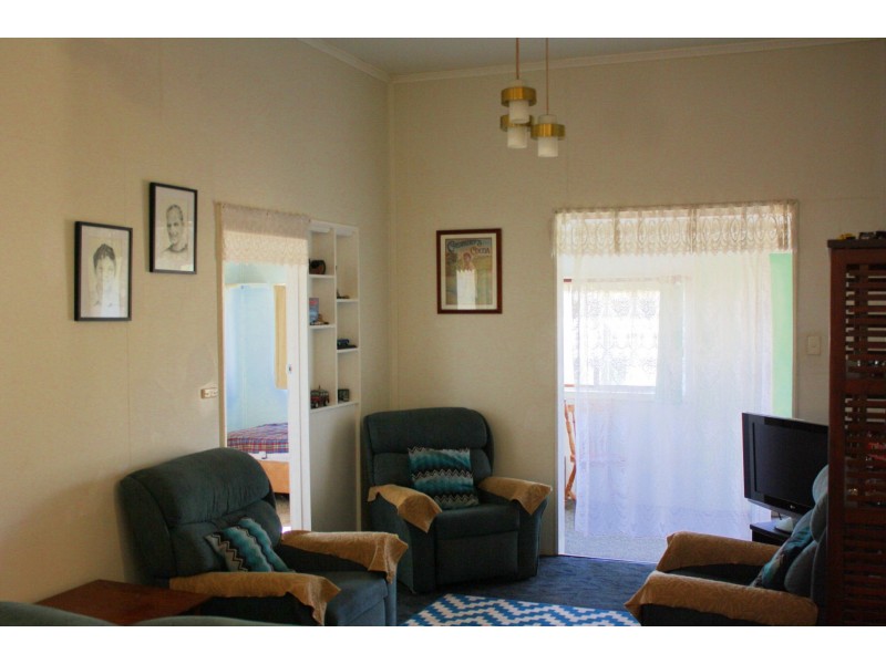 15 Wantley St, Warwick QLD 4370