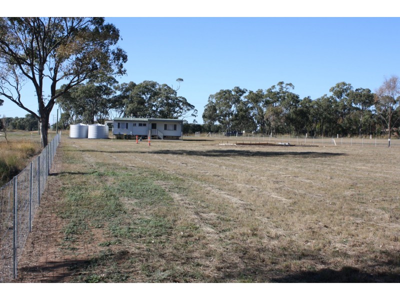 21 Leslie Street, Hendon QLD 4362