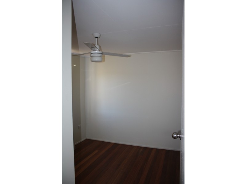 21 Leslie Street, Hendon QLD 4362