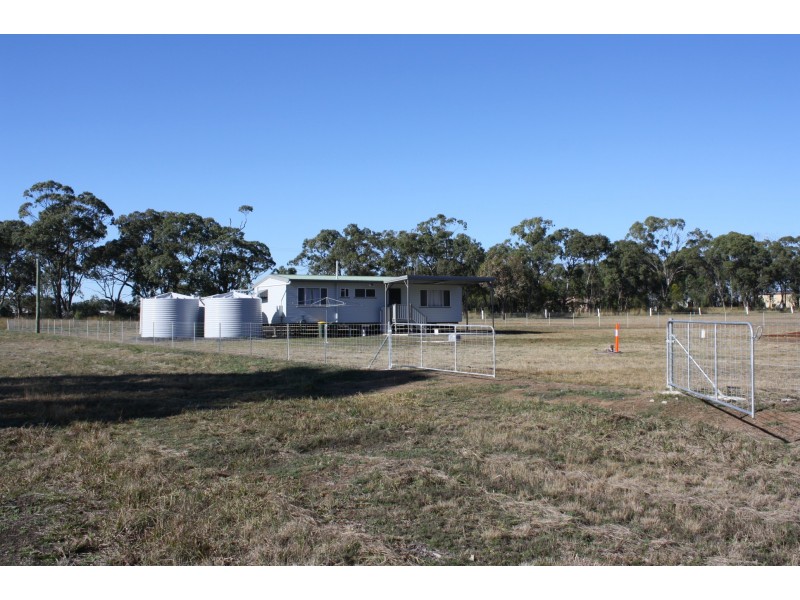 21 Leslie Street, Hendon QLD 4362