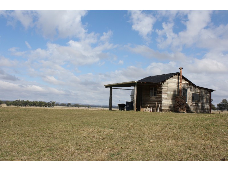 469 Cunningham Road, Cunningham QLD 4370