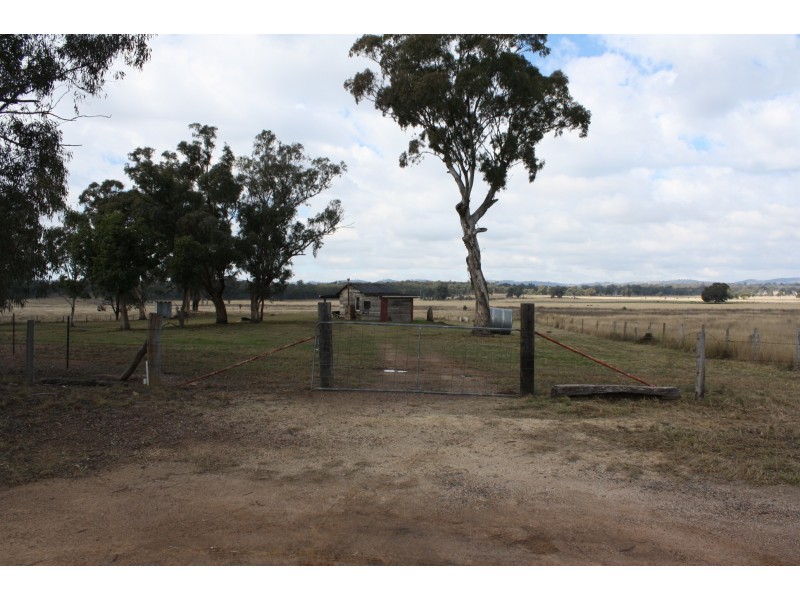 469 Cunningham Road, Cunningham QLD 4370