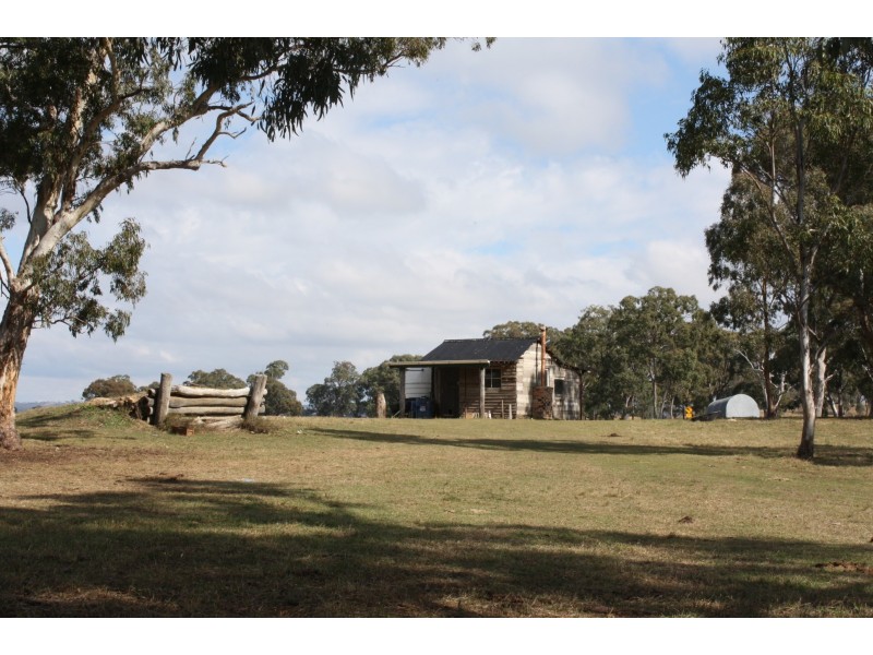 469 Cunningham Road, Cunningham QLD 4370