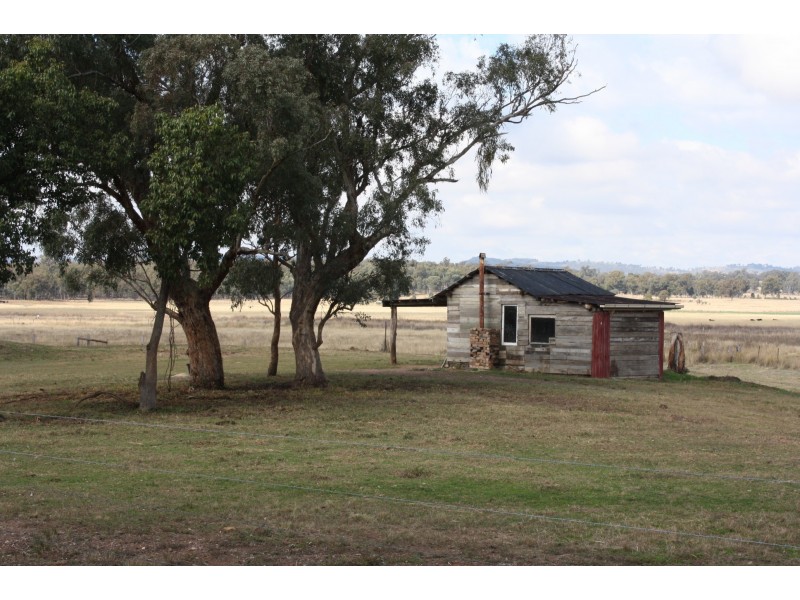 469 Cunningham Road, Cunningham QLD 4370