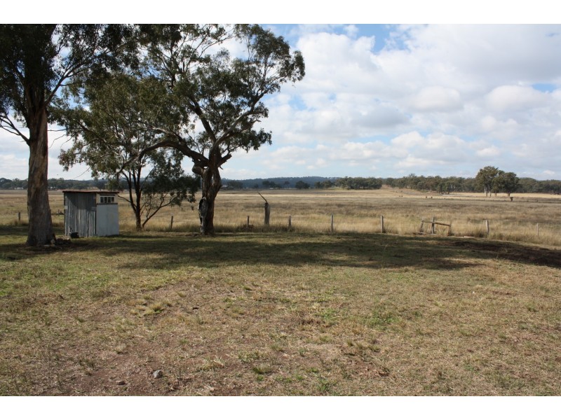 469 Cunningham Road, Cunningham QLD 4370