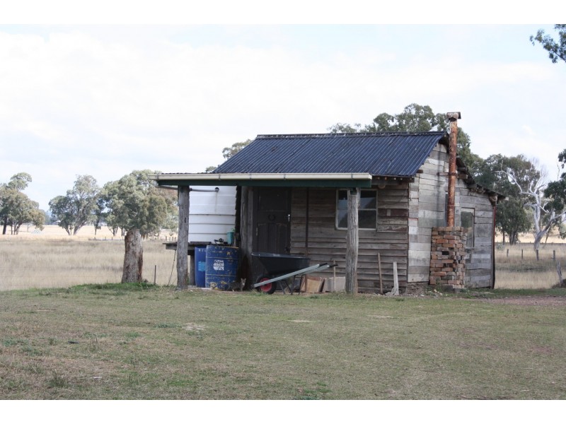 469 Cunningham Road, Cunningham QLD 4370