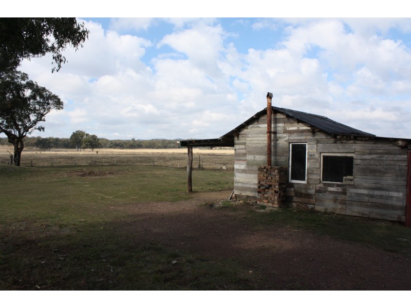 469 Cunningham Road, Cunningham QLD 4370