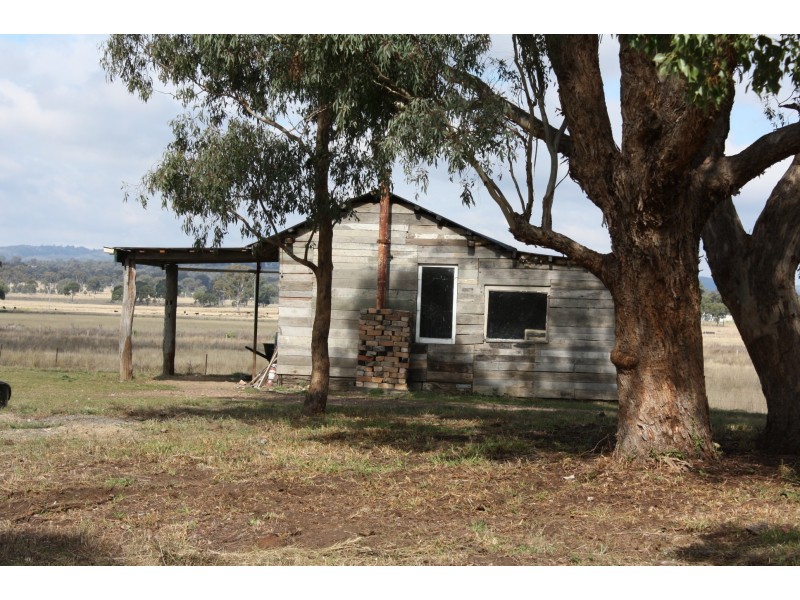 469 Cunningham Road, Cunningham QLD 4370