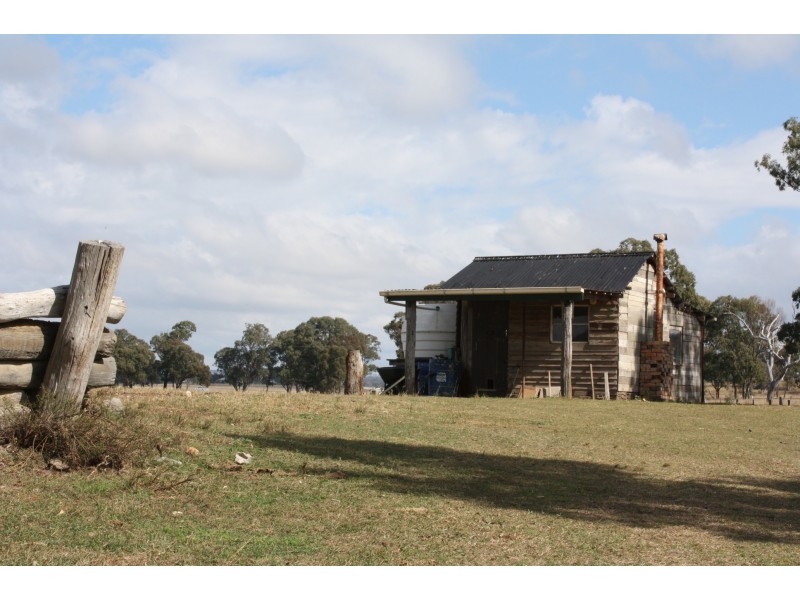 469 Cunningham Road, Cunningham QLD 4370