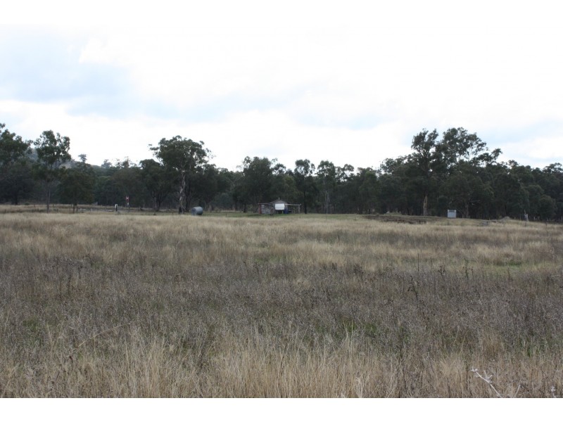 469 Cunningham Road, Cunningham QLD 4370