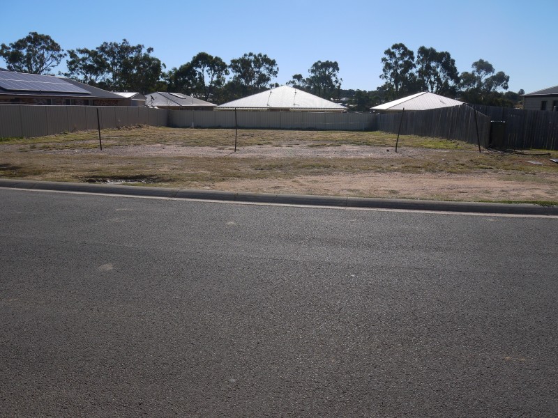 7 Rose Lea Ct, Warwick QLD 4370