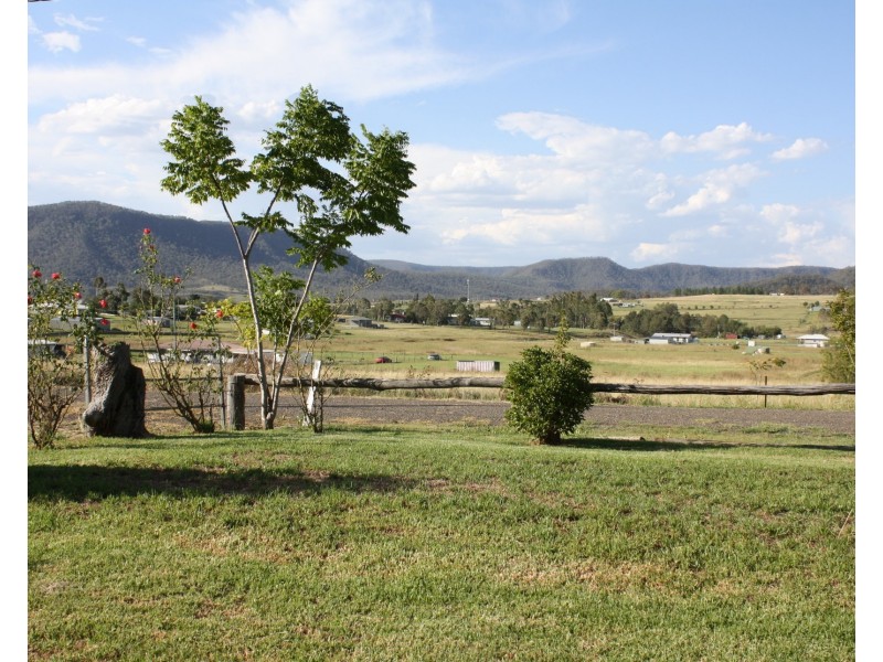 33 Hodgson St, Maryvale QLD 4370