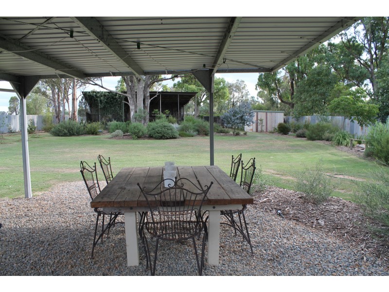 13977 Cunningham Hwy, Warwick QLD 4370