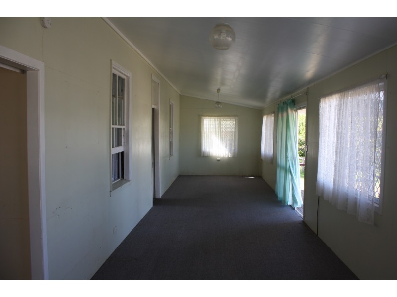 28 Drayton St, Allora QLD 4362