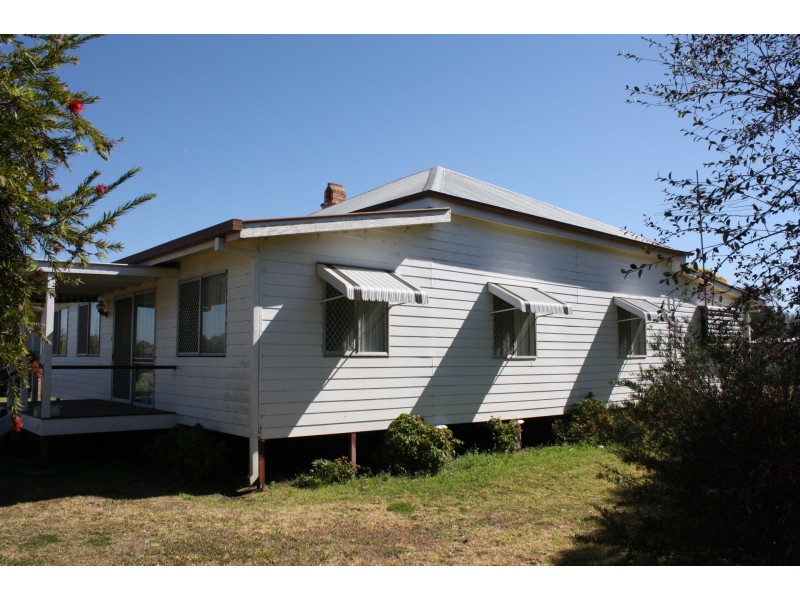 28 Drayton St, Allora QLD 4362