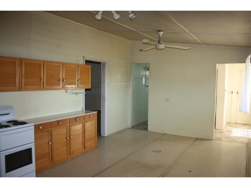 28 Drayton St, Allora QLD 4362